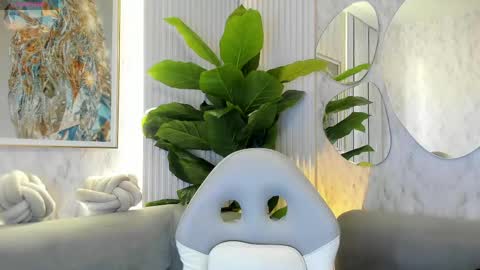 Snapshot of sarah_sluty chatting on May 2026 01:14:01 AM Sarah online show from May 2026 01:14:01 AM