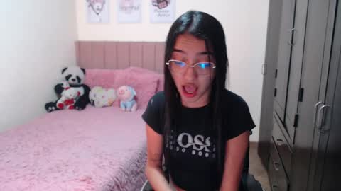 Sarah online show from December 2024 04:19:01 PM