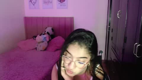 Sarah online show from February 2025 01:40:01 AM