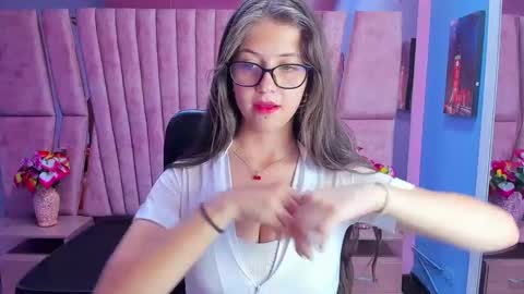 Sarah online show from January 2025 06:28:01 PM