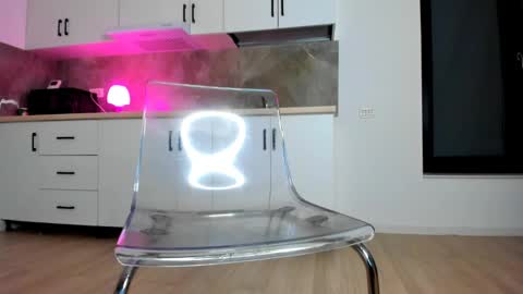 Sarah online show from April 2026 09:39:33 PM