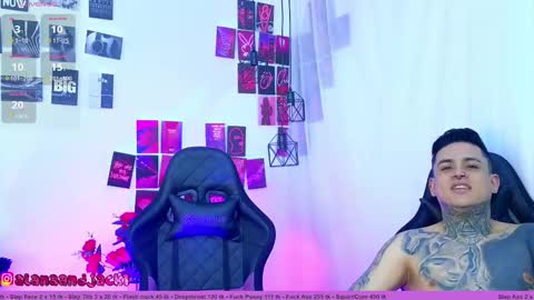 Snapshot of sarahandzack chatting on September 2025 04:45:02 PM Sarah Zack online show from September 2025 04:45:02 PM