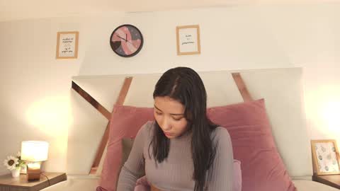 Snapshot of sarahevans__ chatting on December 2024 07:24:02 PM Sarah Evans online show from December 2024 07:24:02 PM