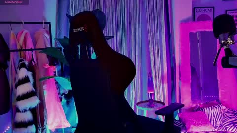 Divine Sarah NONUDE model online show from April 2026 01:58:02 PM