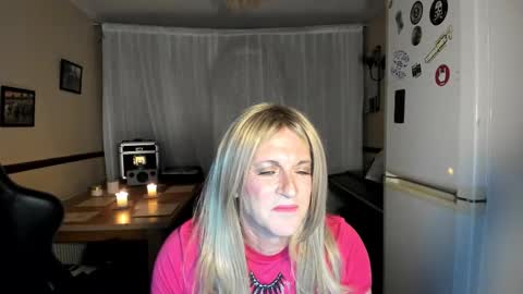SarahLorraine online show from November 2025 11:07:02 PM