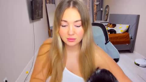 Sarah online show from February 2026 02:37:02 PM