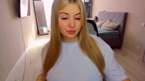 Sarah online show from March 2026 11:36:01 AM