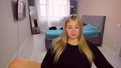 Sarah online show from March 2026 01:16:02 PM