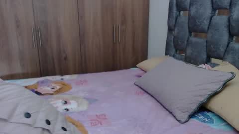 Lia online show from January 2025 12:27:01 PM