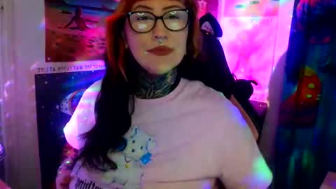 Sarah T online show from February 2026 06:36:02 AM