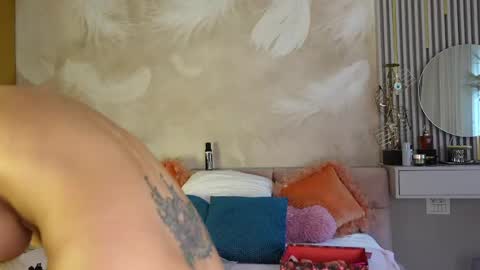Snapshot of sarajennyfer chatting on May 2026 03:47:02 AM Jenny online show from May 2026 03:47:02 AM