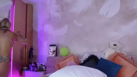 Snapshot of sarajennyfer chatting on July 2026 03:56:02 AM Jenny online show from July 2026 03:56:02 AM