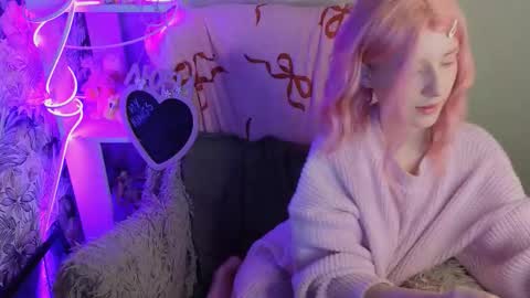 Snapshot of sarakaell chatting on February 2026 01:37:02 AM Sara online show from February 2026 01:37:02 AM