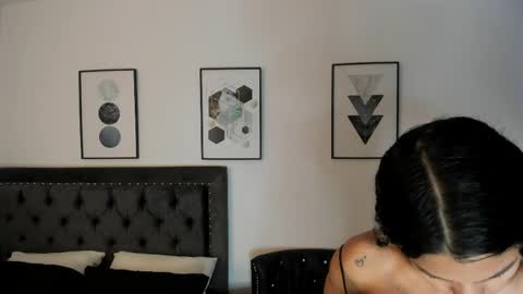 Sara online show from April 2026 12:23:01 PM