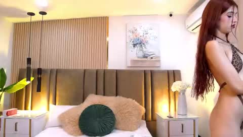 Sara Lugo  online show from February 2026 11:51:01 AM