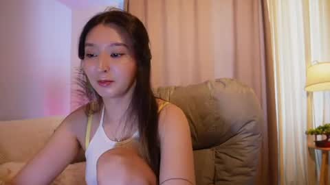 Snapshot of sarasuo chatting on June 2026 06:15:02 AM Shara online show from June 2026 06:15:02 AM