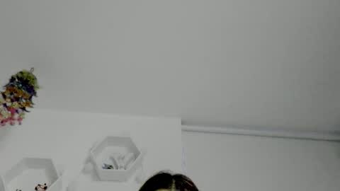 Saray  online show from April 2026 11:29:02 PM
