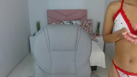 Snapshot of sarayvega_ chatting on September 2025 07:14:02 PM Saray Vega online show from September 2025 07:14:02 PM