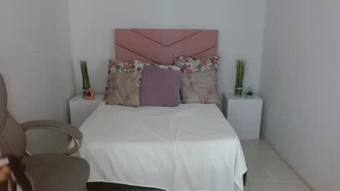 Snapshot of sarayvega_ chatting on September 2025 07:15:02 PM Saray Vega online show from September 2025 07:15:02 PM