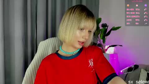 Snapshot of sarilit chatting on June 2026 03:00:01 AM Your Selena 3 online show from June 2026 03:00:01 AM