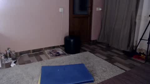 Snapshot of sarinaluv chatting on June 2026 08:00:02 PM online show from June 2026 08:00:02 PM