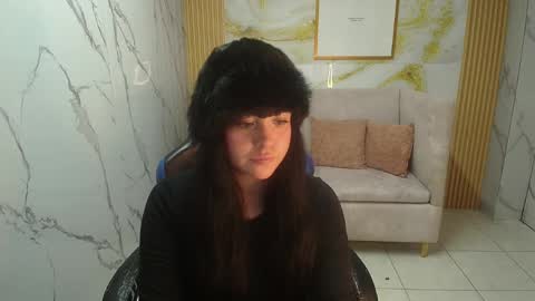 Sara  online show from April 2026 09:17:01 PM