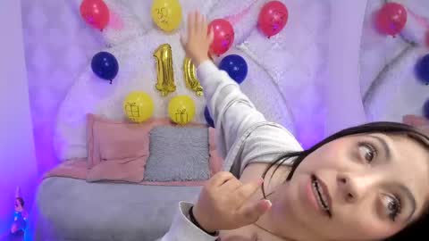 Sara online show from May 2026 04:09:02 AM