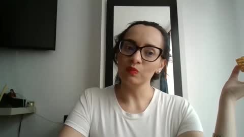 Snapshot of sarita_start chatting on September 2025 06:22:02 PM sarita_start online show from September 2025 06:22:02 PM