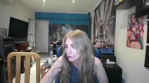 Snapshot of saruandjay chatting on November 2025 11:31:01 AM Giselle and Jay online show from November 2025 11:31:01 AM