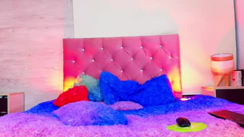 Sary  online show from April 2026 03:41:01 AM