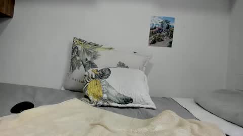 sasha_collinns online show from March 2026 10:17:03 PM