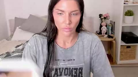 Snapshot of sasha_miro chatting on September 2025 02:11:02 AM Sasha Miro online show from September 2025 02:11:02 AM