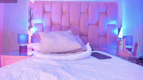 Camila  online show from January 2025 05:30:01 PM