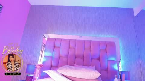 Camila  online show from February 2025 05:45:01 PM