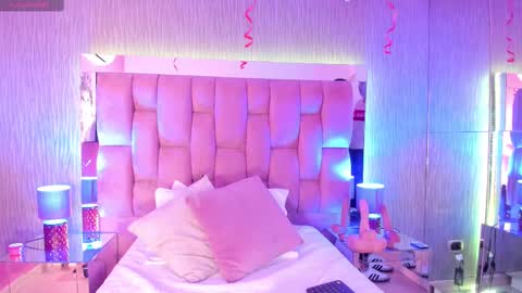 Camila  online show from February 2025 11:53:01 AM