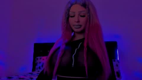   Sasha   online show from December 2025 04:28:02 AM