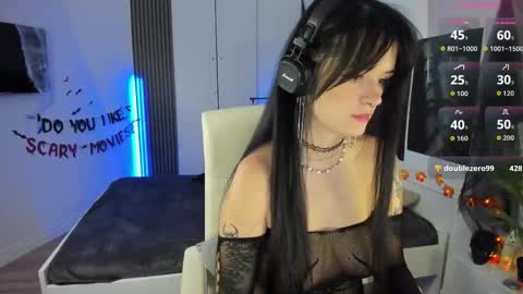 Sasha  online show from October 2025 02:40:01 PM