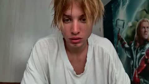 Snapshot of sashenkka chatting on June 2026 03:15:01 AM Sasha -- online show from June 2026 03:15:01 AM