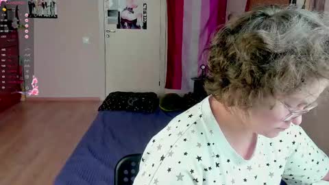 .Alexandra online show from February 2025 09:30:02 AM