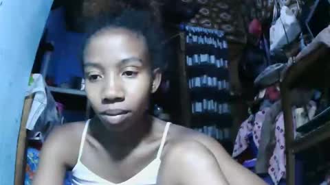 sasivia08 online show from April 2026 12:00:02 PM