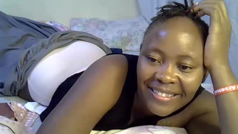 sassy_bella online show from October 2025 02:20:01 AM