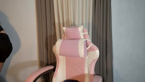 sassy_jenny8 online show from July 2026 06:39:02 PM