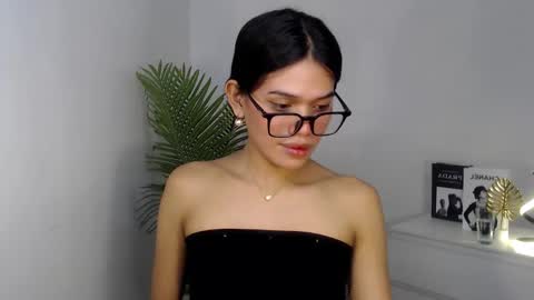 sassy_monie online show from January 2025 01:48:02 AM