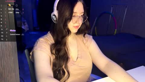 Marmulka or Mary online show from November 2025 06:30:01 PM