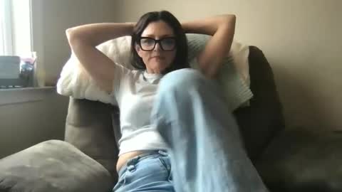 sassynsweetmilf online show from December 2025 03:52:02 PM