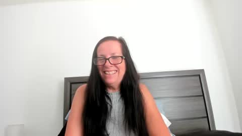 sassypeachgoddess online show from October 2025 03:09:01 PM