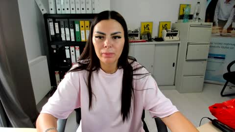 sassytiff online show from September 2025 10:15:01 AM