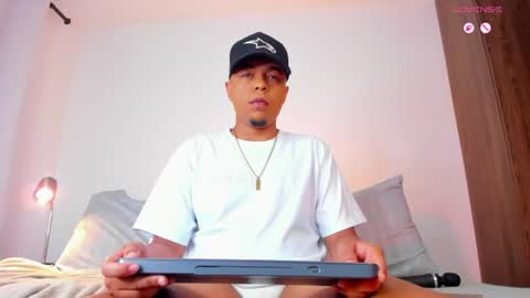 Snapshot of satanas_333 chatting on August 2026 10:30:01 PM online show from August 2026 10:30:01 PM
