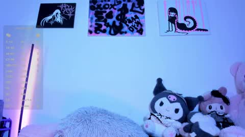 Snapshot of satanbabee_ chatting on May 2026 11:45:02 PM im expecting 300 thumbs up on my altar online show from May 2026 11:45:02 PM