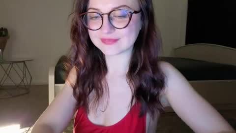 Lori online show from April 2026 09:39:33 PM